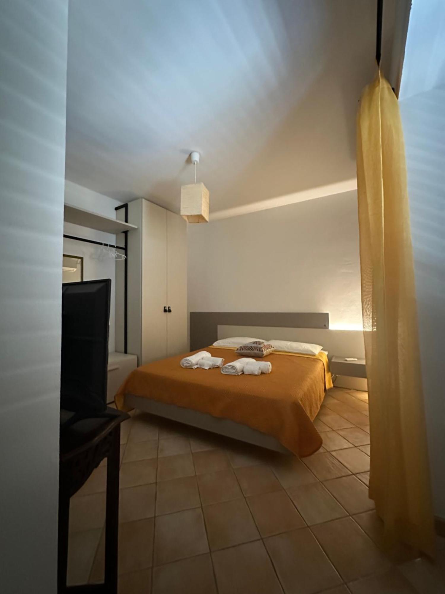 Domus Aurea Borgo House Apartment Cefalu Exterior photo